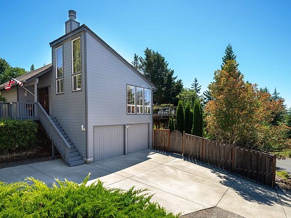 2nd image of 15612 NE 26th Ave