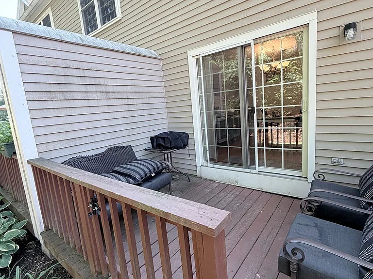 39 Bellwood Cir #39 — Photo 9