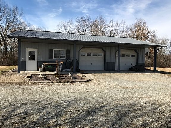 2nd image of 6311 Niemanville Trl