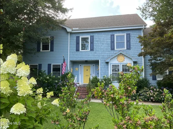 3228 Red Berry Drive, Wilmington, NC 28409