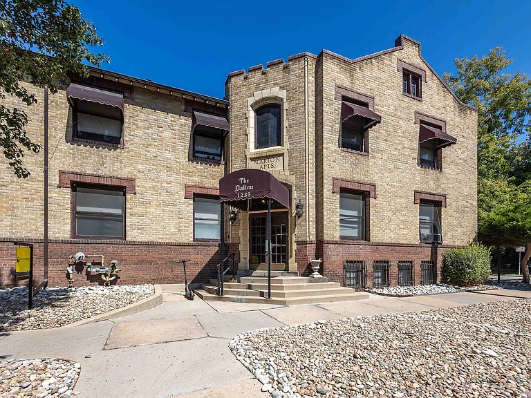 The Dalton — Photo 11