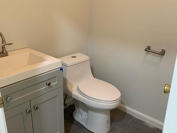 4th image of 2345 N Park Ave #2