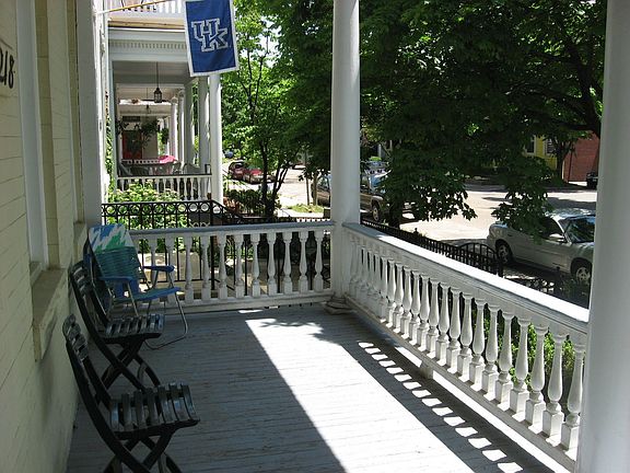 3rd image of 2218 Park Ave