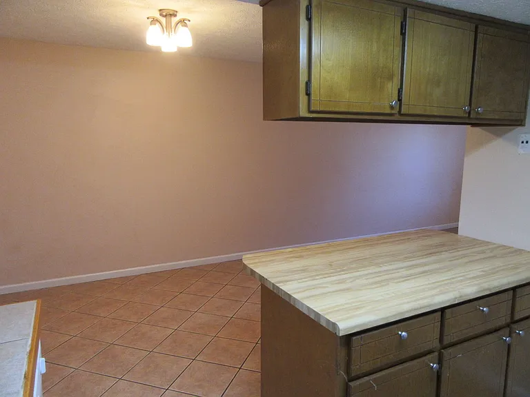 804 West St — Photo 9