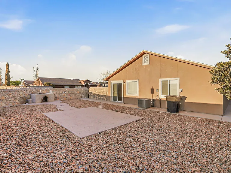 732 Desert Sage Dr — Photo 29
