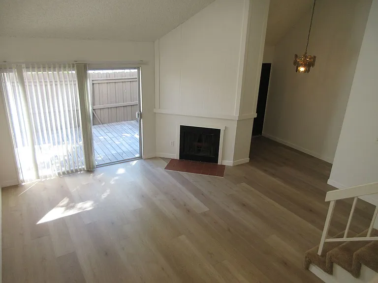 8865 Independence Ave #26 — Photo 10