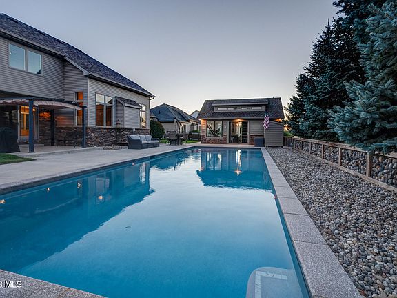 5th image of 1800 Timber Ridge Dr