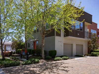372 1st Ave, Sacramento, CA, 95818