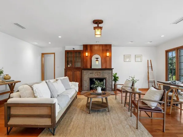 9110 Brier Rd, La Mesa, CA 91942