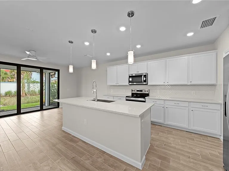 27906 Radiant Ct — Photo 3