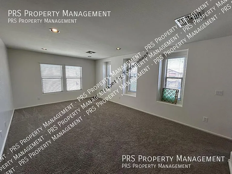 45563 W Starlight Dr — Photo 29