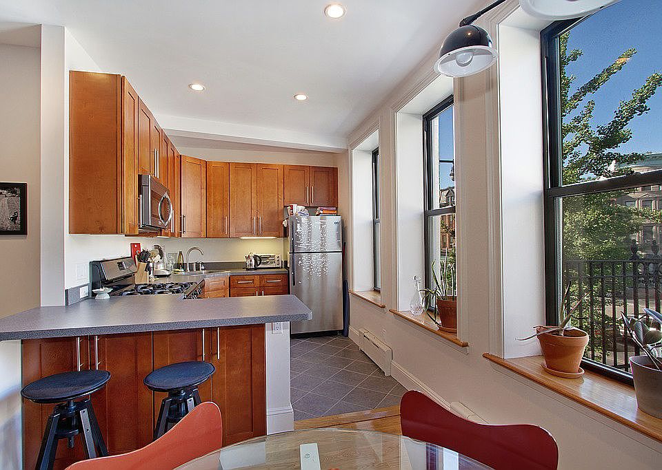 1st image of 346 Flatbush Ave #2