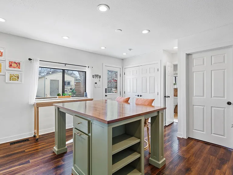 3904 S Pearl St — Photo 13