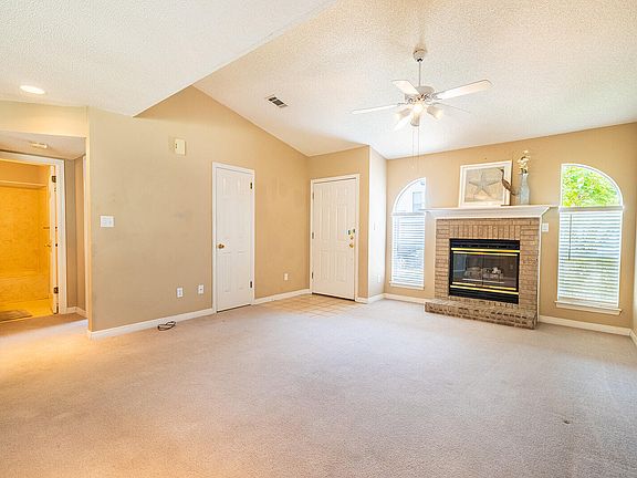 2nd image of 130 Parkwood Dr