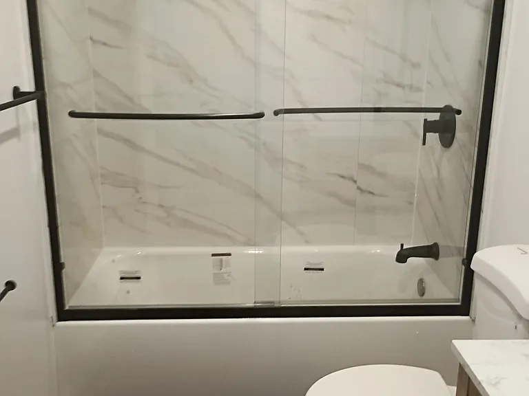 Ceramic tiled bath