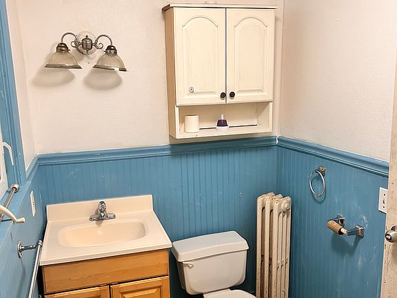 5th image of 273 Bradford St #B