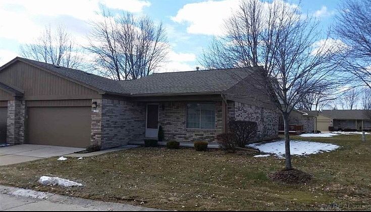 1st image of 41595 Clinton Grove Dr