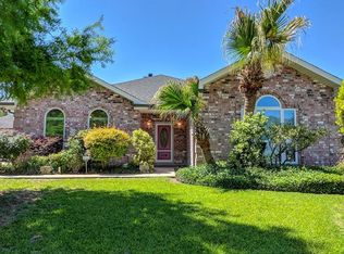 718 Oak Tree Rd, Belle Chasse, LA 70037