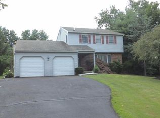 6007 Upper Ridge Rd, Green Lane, PA 18054