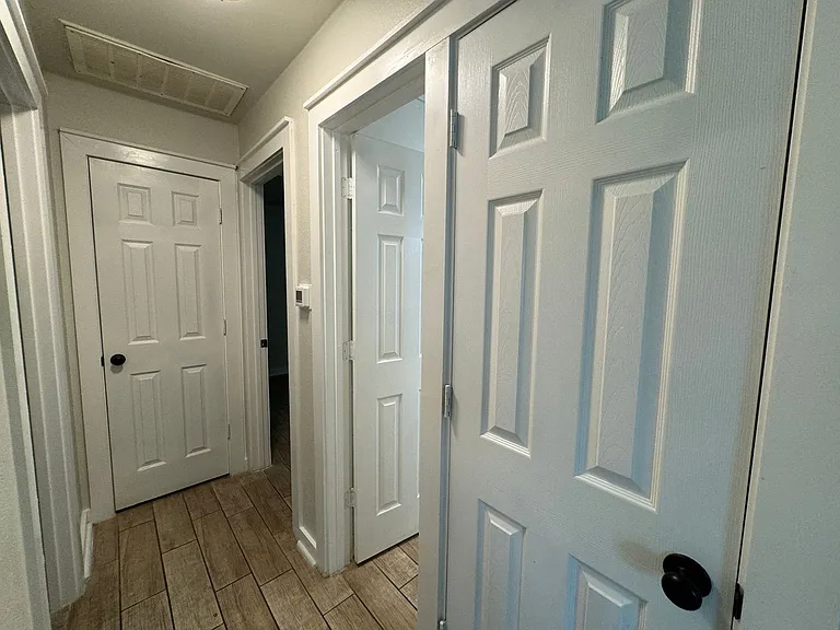 2316 Andover Dr — Photo 20