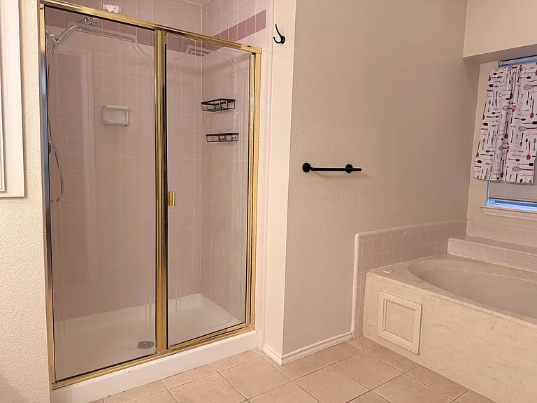 7813 Gibsland Dr — Photo 7