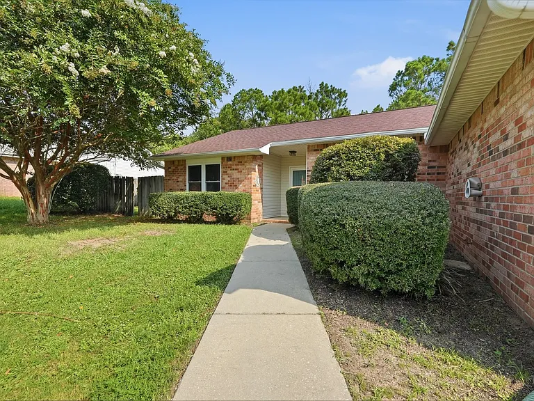 1243 Jefferyscot Dr — Photo 5