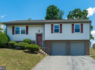 335 Sunrise Blvd, Elizabethtown, PA 17022