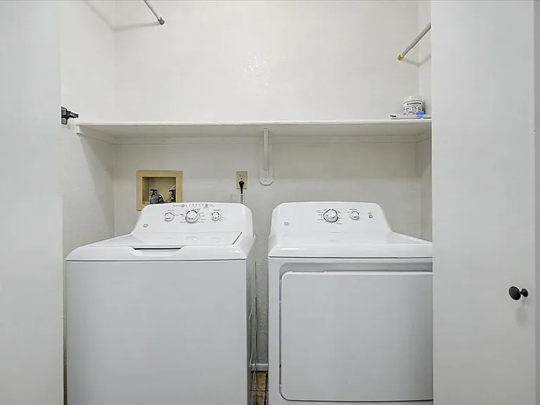7992 S Lennox Ln — Photo 18