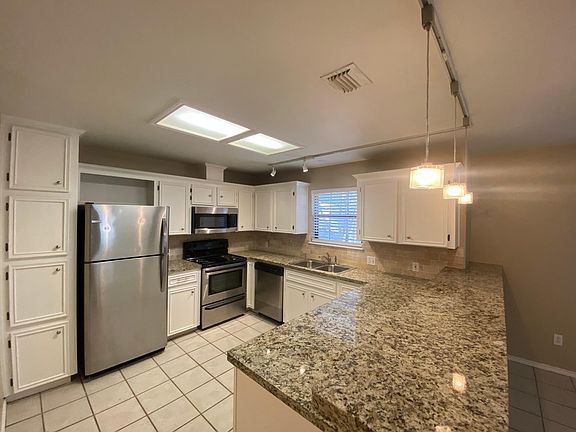 3rd image of 6704 N 7th Ct #2