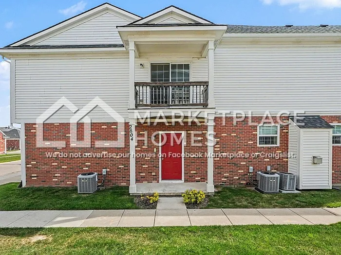 Building Photo - 2804 Riversedge Dr