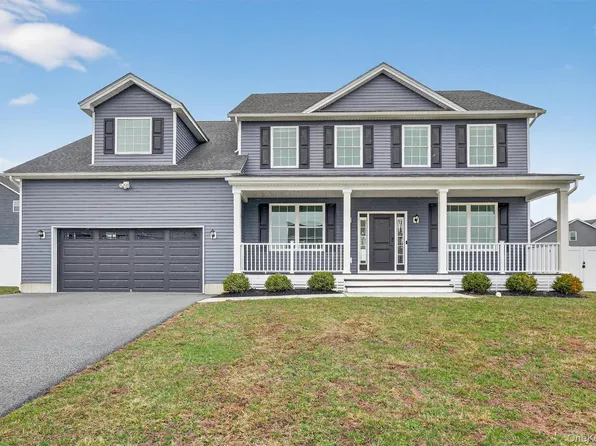 12 Kensington Lane, Poughkeepsie, NY 12603