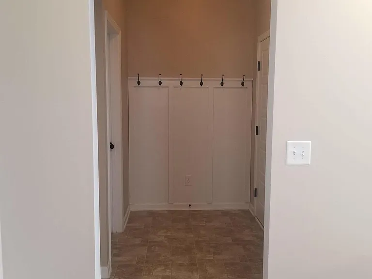 411 Cyrus Thompson Dr — Photo 15