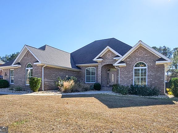 2nd image of 120 Sweetwater Dr