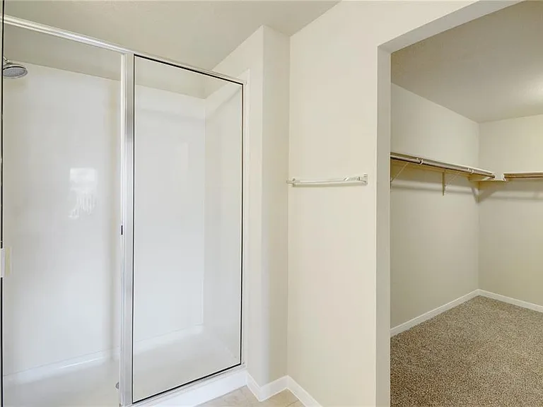 5817 Roderick Dr — Photo 19