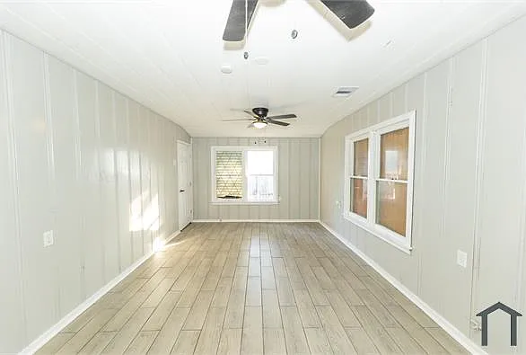 4602 Christie St — Photo 13
