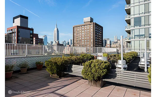 Sold by Douglas Elliman | media 26