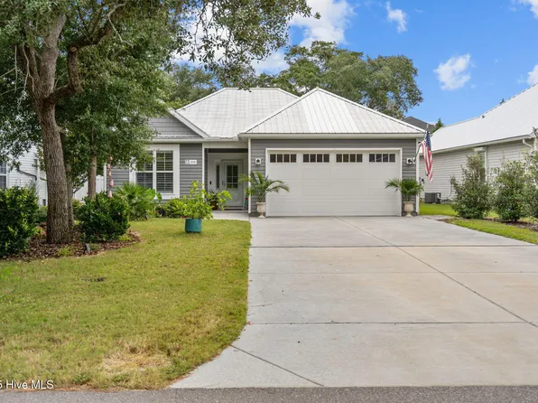 108 NE 17th Street, Oak Island, NC 28465