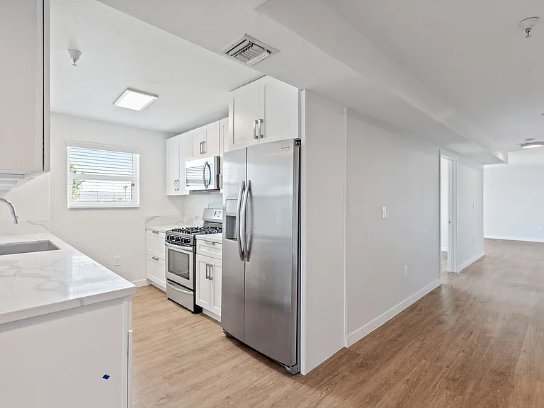 18425 Malden — Photo 60