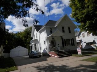 313 N Bennett St, Appleton, WI 54914