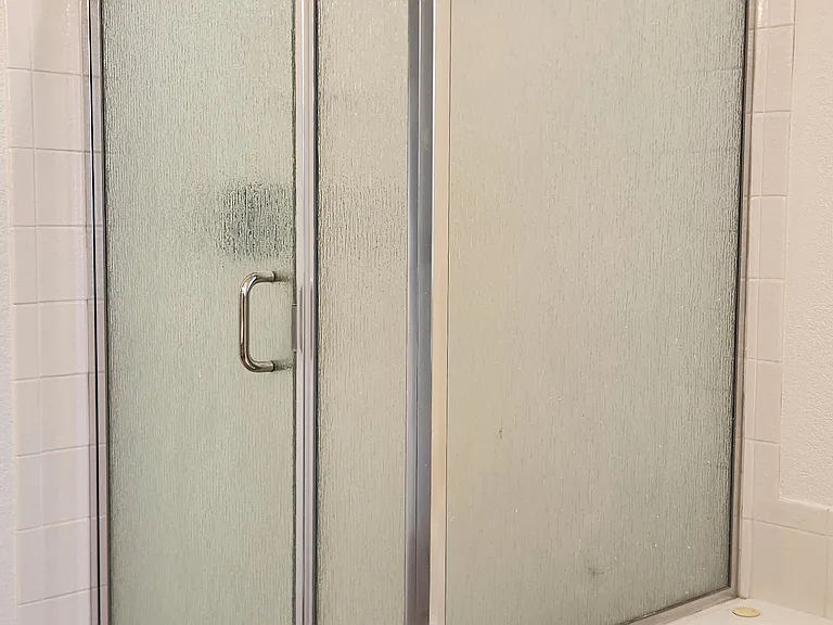 2246 Levante St — Photo 34