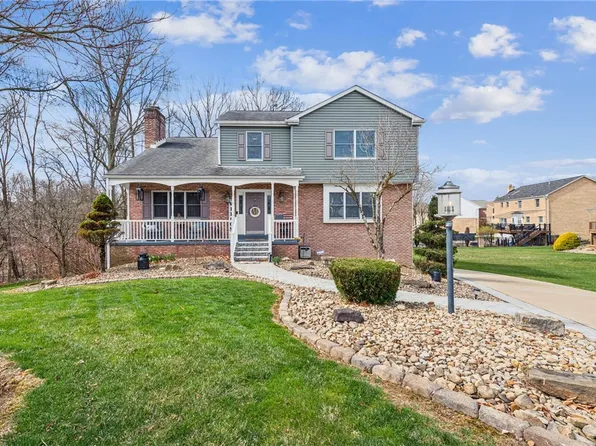 100 Carriage Ct, Canonsburg, PA 15317