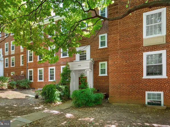 3801 39th St NW APT D82, Washington, DC 20016