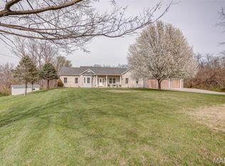 8525 Rosenheim Estates Dr, Edwardsville, IL 62025