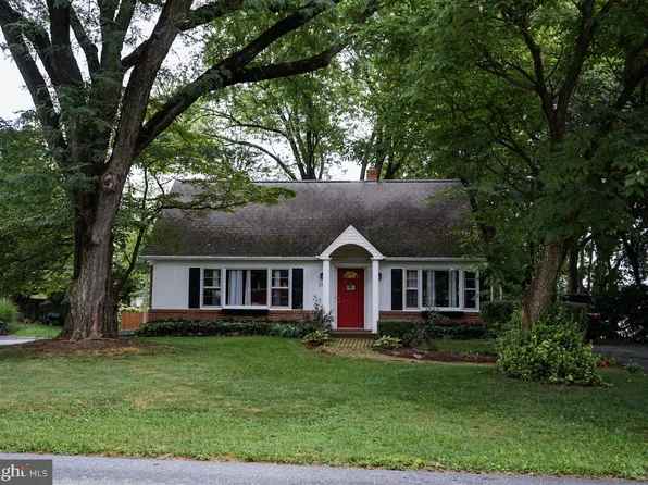 831 Park Hill Dr, Manheim, PA 17545