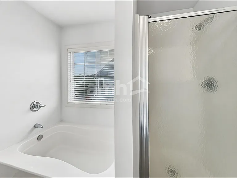 611 Blue Lake Dr — Photo 13