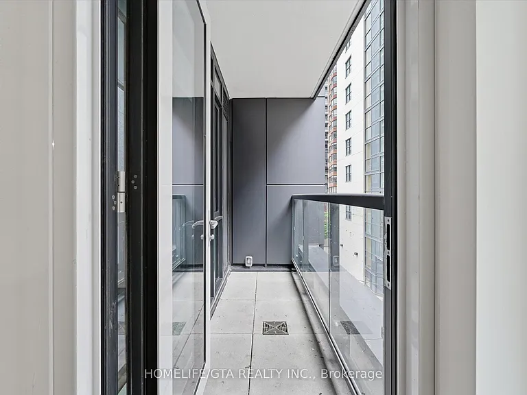 65 Mutual St #309 — Photo 34
