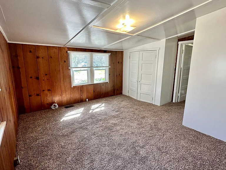17265 Walnut Ave — Photo 7