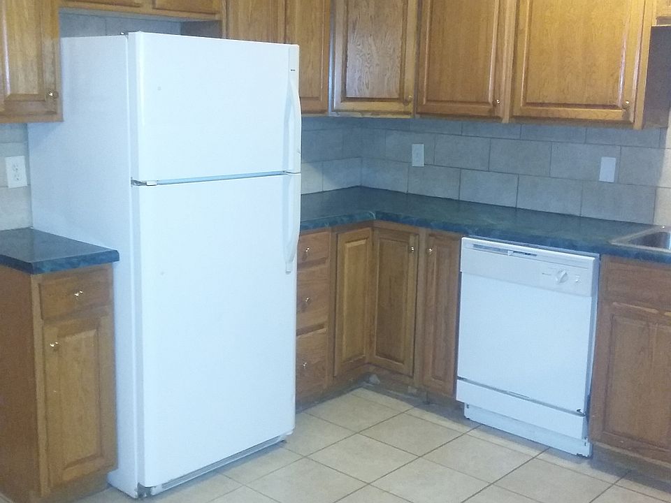 1st image of 10808 Bennington Ave