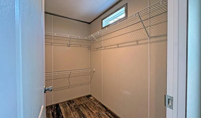 1501 Thompsonville Ln — Photo 14