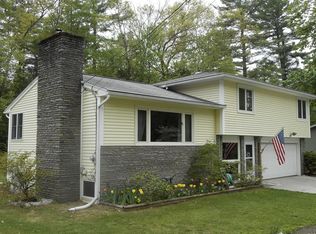 6 Oak Dr, Granby, MA 01033